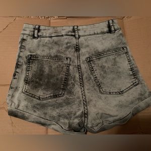 Divided by H&M